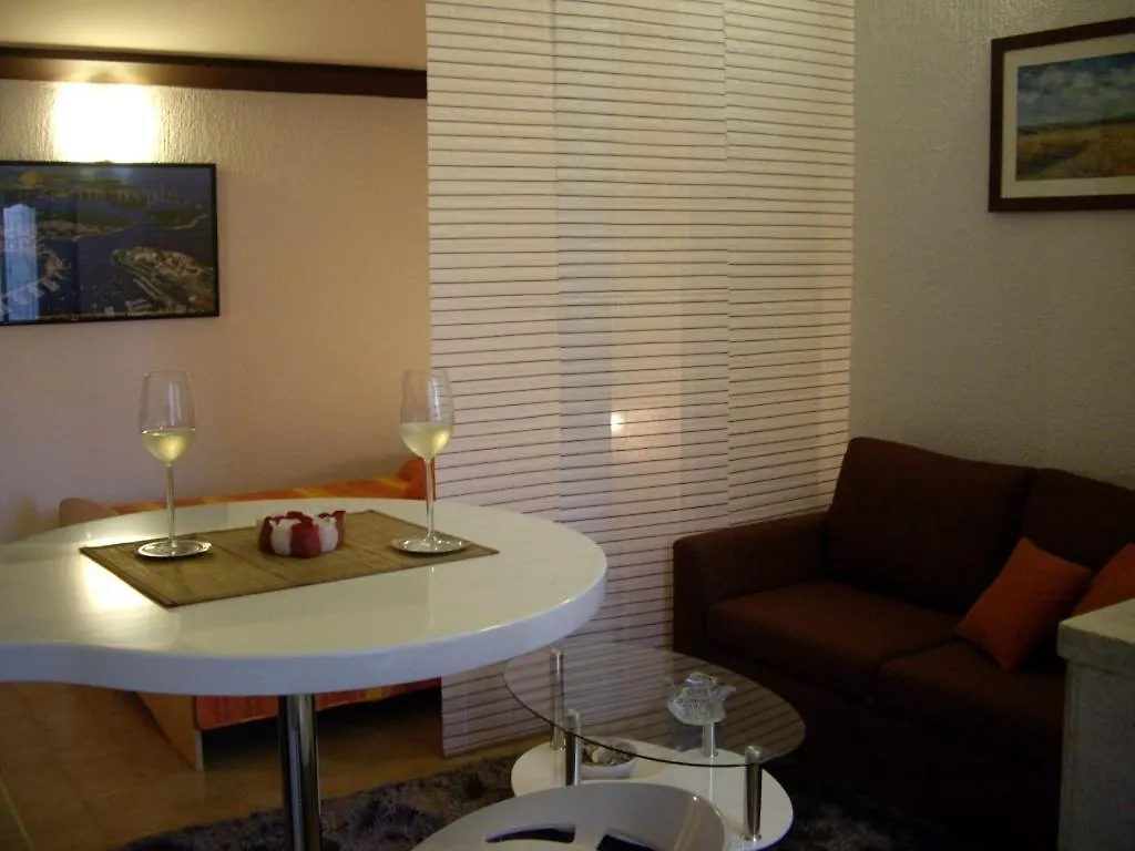 Adria Apartments PUY