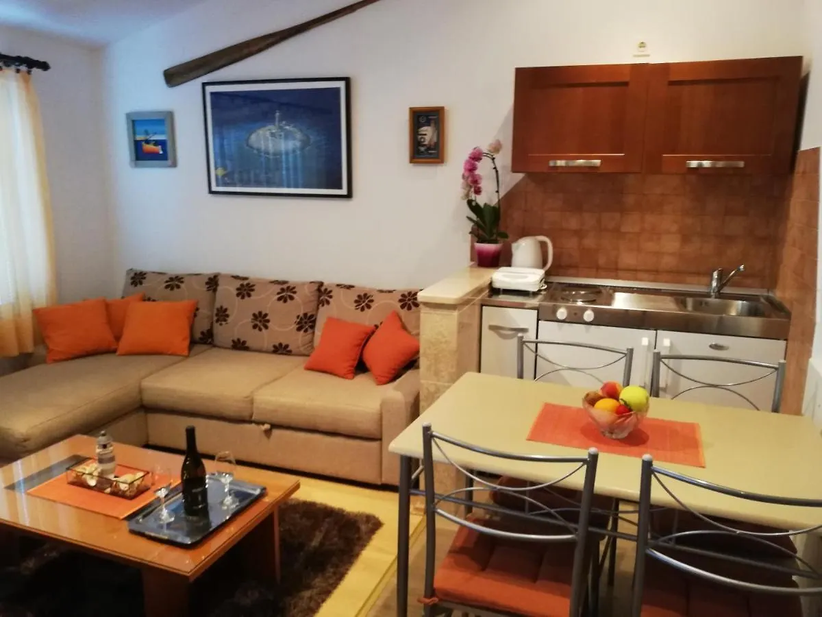 Adria Apartments PUY  Pula